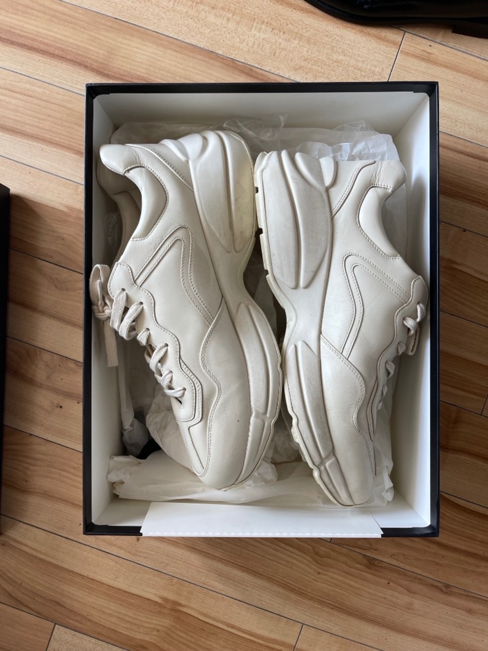 Gucci Off-White Box Logo Ryhton Sneakers - Picture 2 of 4